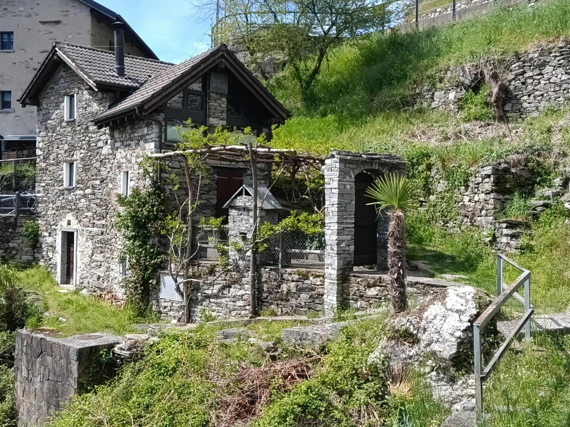 Rustico "Casa Di Sasso" Villa อินตรันญา ภายนอก รูปภาพ